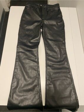 GAP Kid's Brand Girl's size 10 High Rise Vegan Leather Flare Pants Black